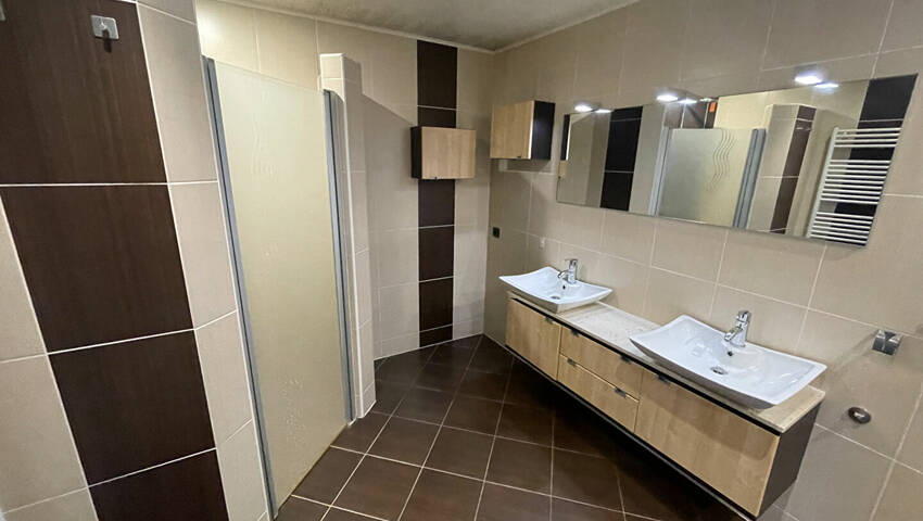 57012813d - Attribut alt par défaut.