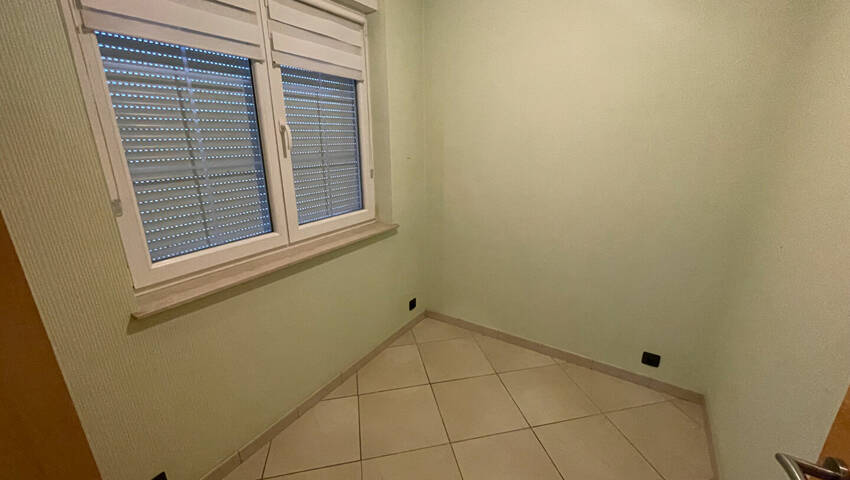 57012813j - Attribut alt par défaut.