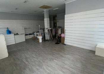 57557628b - Attribut alt par défaut.