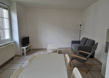 57877734b - Attribut alt par défaut.