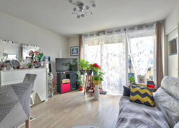 56071688a - Attribut alt par défaut.