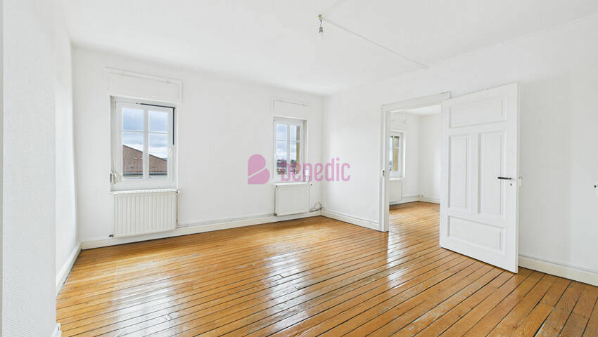 57771361a - Attribut alt par défaut.