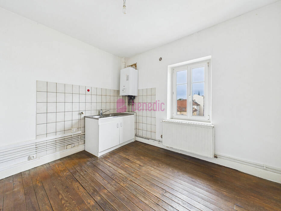 57771361b - Attribut alt par défaut.