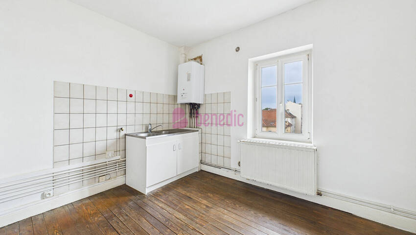 57771361b - Attribut alt par défaut.