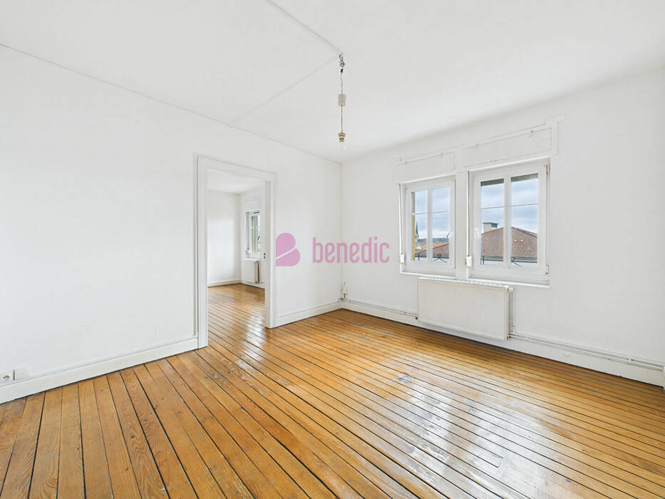 57771361k - Attribut alt par défaut.