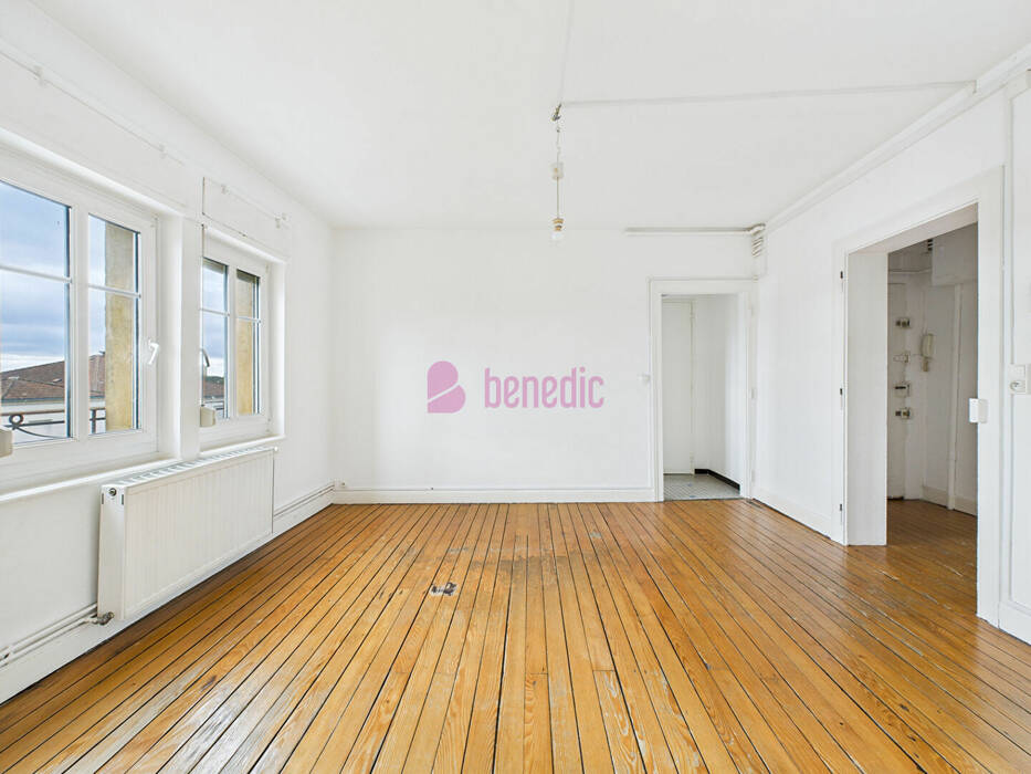 57771361l - Attribut alt par défaut.