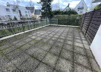 57835461b - Attribut alt par défaut.