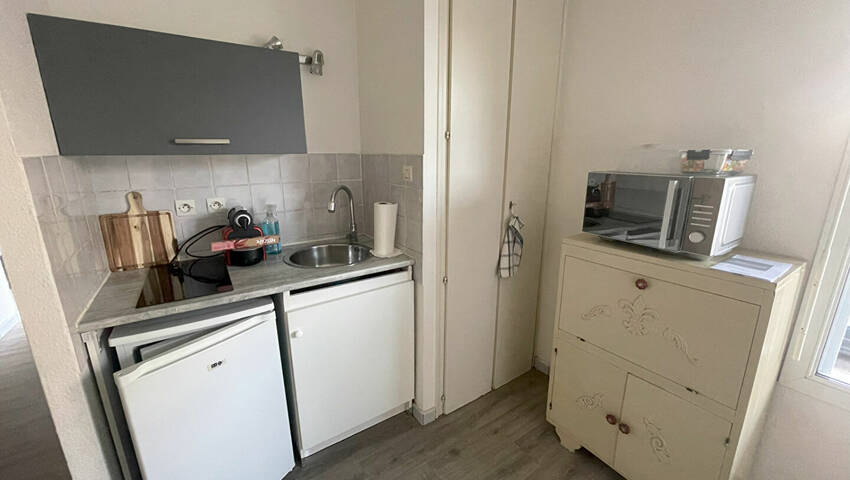 57945269d - Attribut alt par défaut.