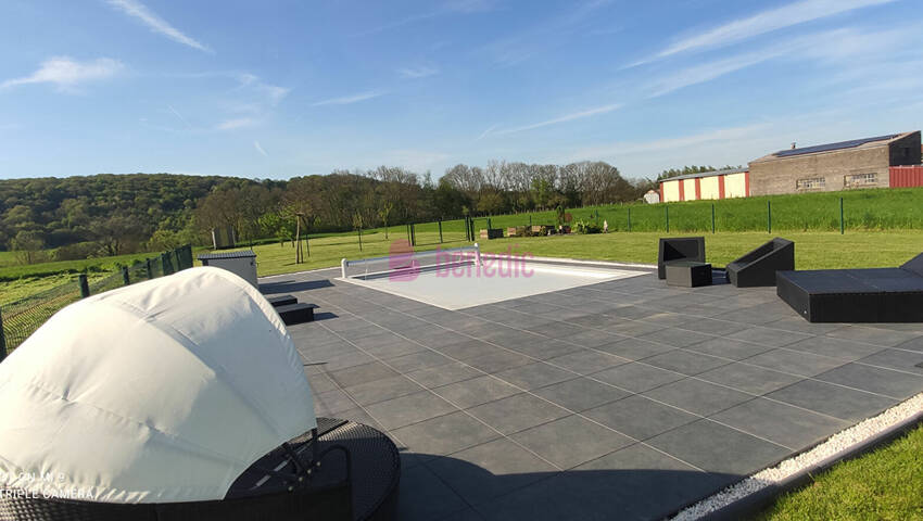 57947661b - Attribut alt par défaut.