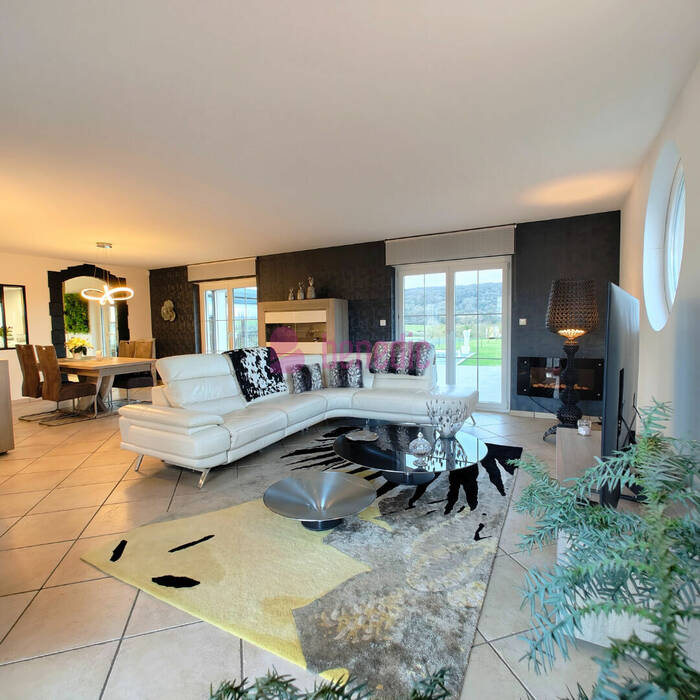 57947661h - Attribut alt par défaut.