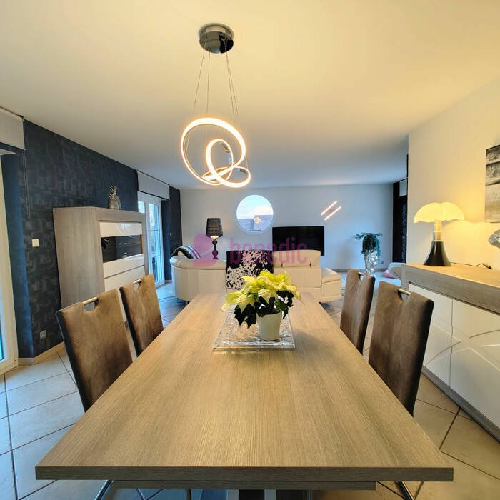 57947661j - Attribut alt par défaut.