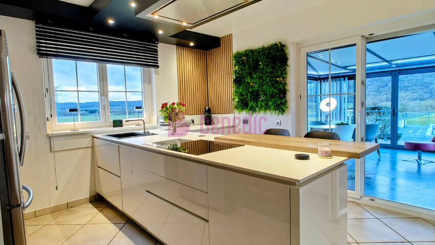 57947661g - Attribut alt par défaut.