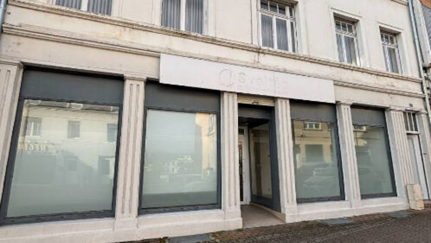 57959721b - Attribut alt par défaut.