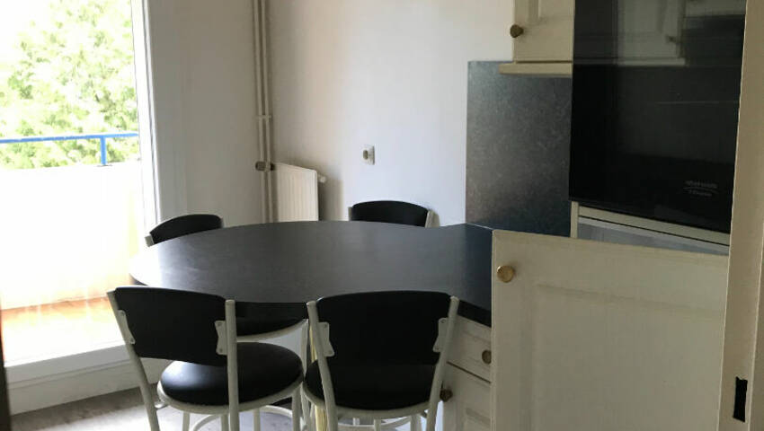 57960963c - Attribut alt par défaut.