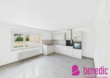 57880377a - Attribut alt par défaut.