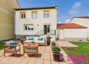 57880377c - Attribut alt par défaut.