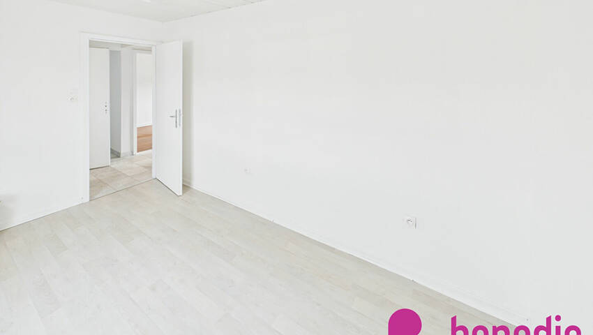 57880377d - Attribut alt par défaut.