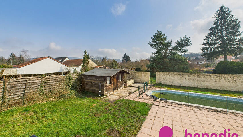 57880377f - Attribut alt par défaut.