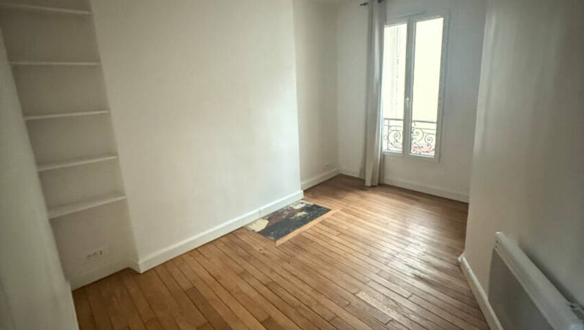 58056399a - Attribut alt par défaut.