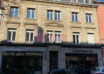 58067816b - Attribut alt par défaut.