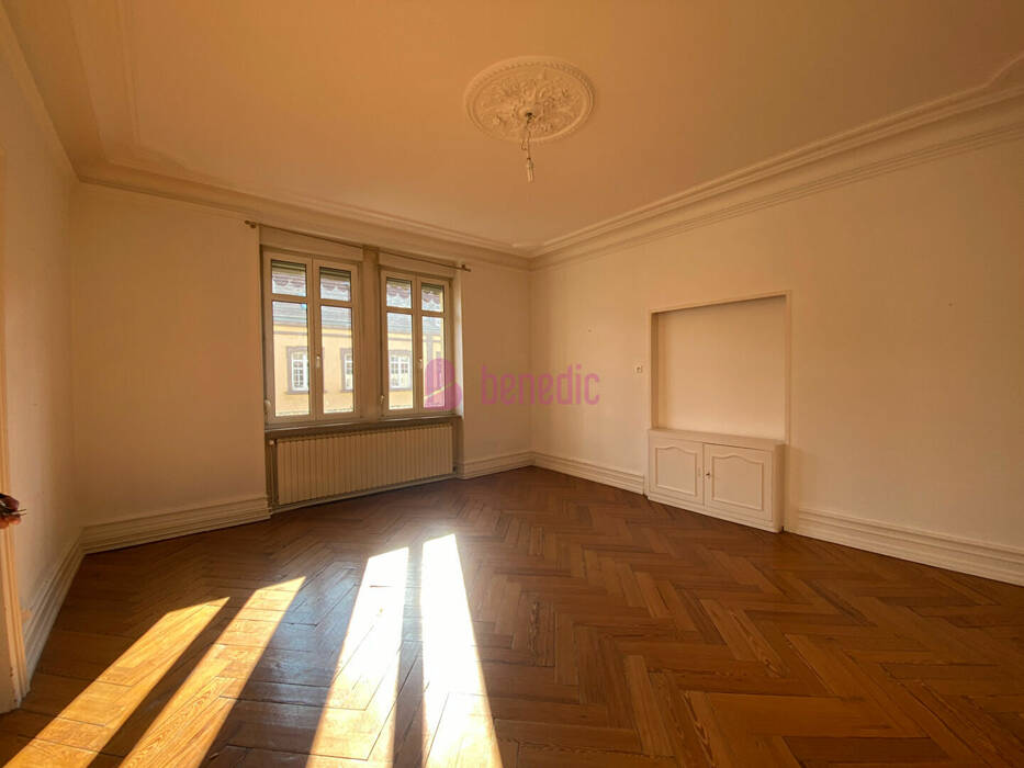 58067816e - Attribut alt par défaut.