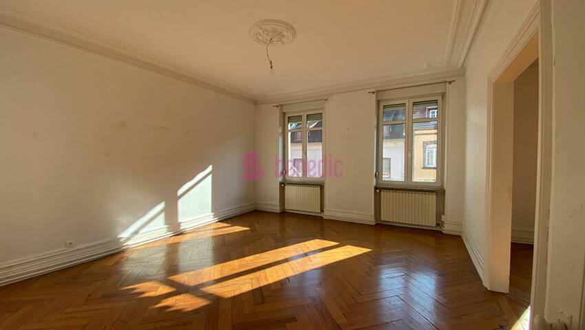 58067816f - Attribut alt par défaut.