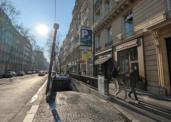 58070816b - Attribut alt par défaut.