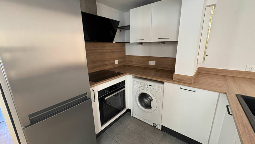 58116206b - Attribut alt par défaut.