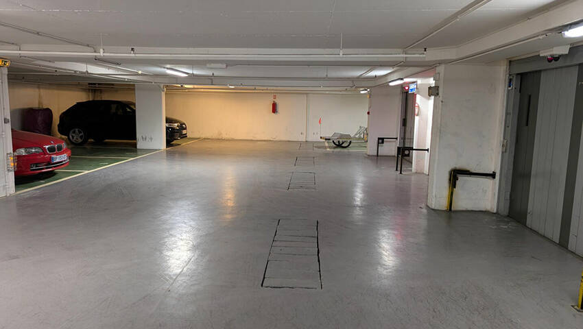 58208830c - Attribut alt par défaut.