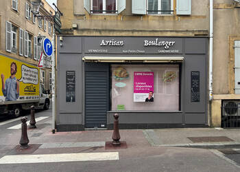 58214351a - Attribut alt par défaut.