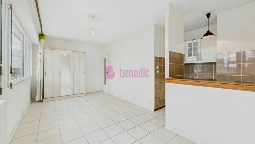 58213455h - Attribut alt par défaut.