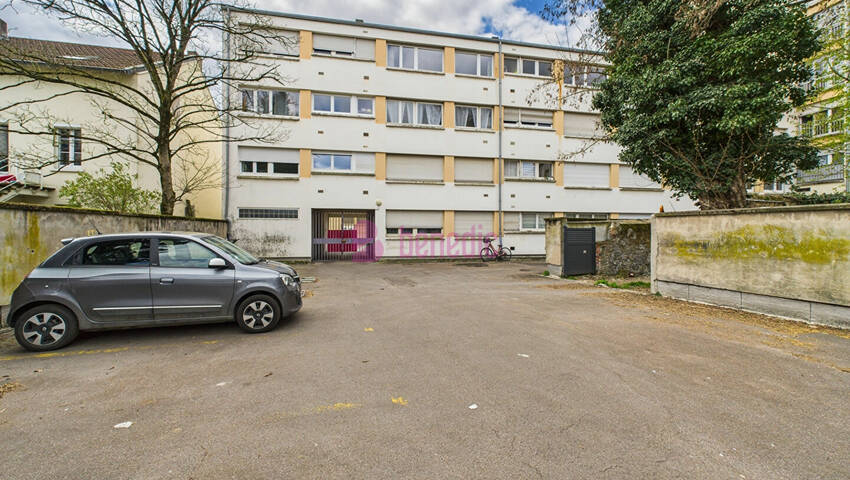 58213455k - Attribut alt par défaut.