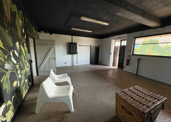 58240718b - Attribut alt par défaut.