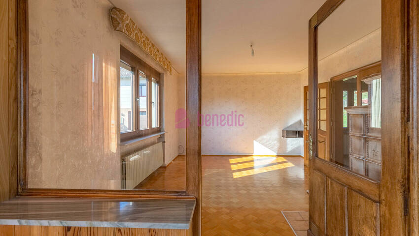 58246778e - Attribut alt par défaut.