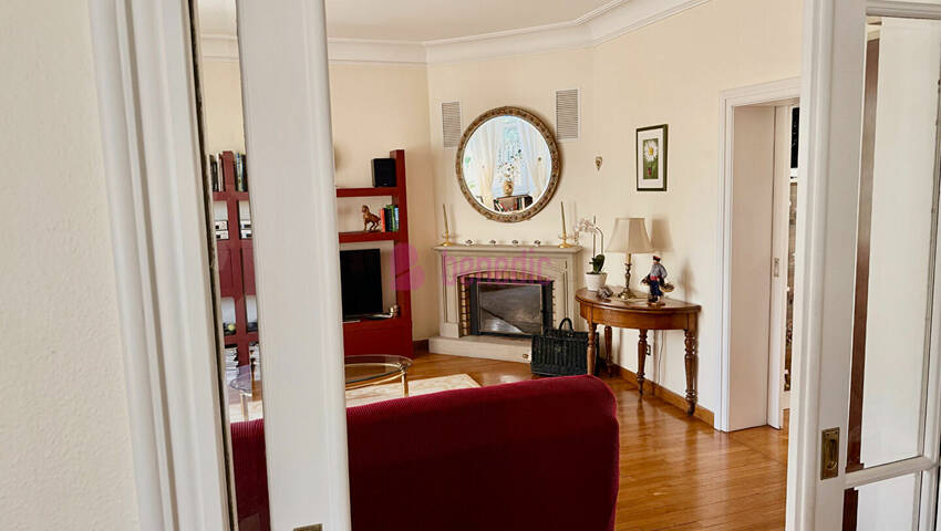 58165268f - Attribut alt par défaut.