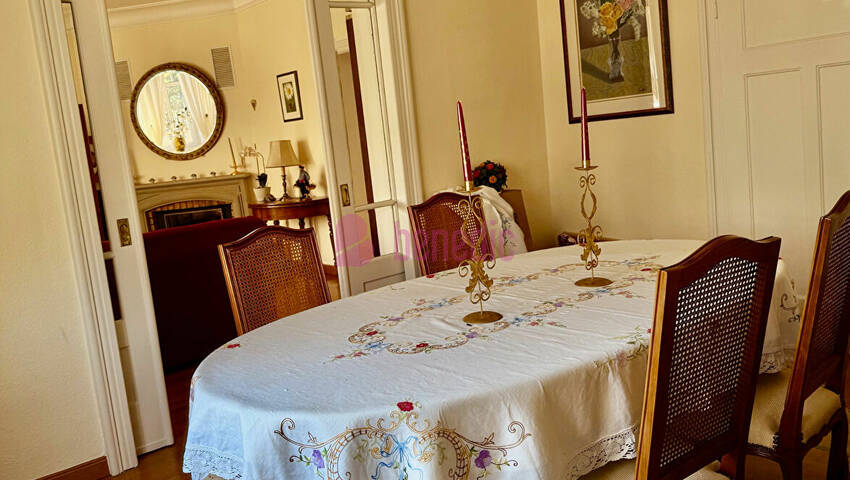 58165268g - Attribut alt par défaut.