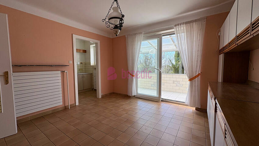 58257786c - Attribut alt par défaut.