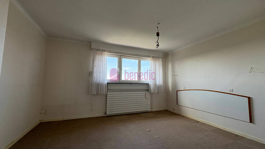 58257786d - Attribut alt par défaut.