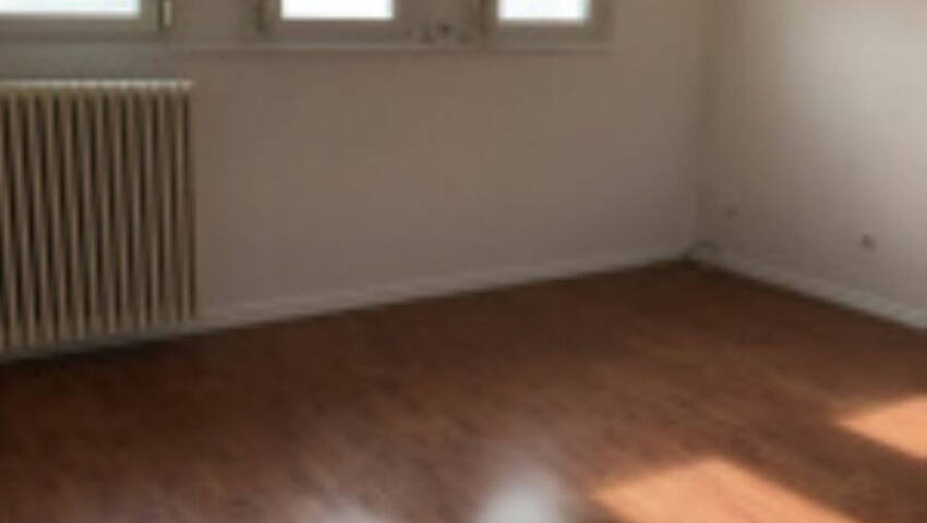 58263370c - Attribut alt par défaut.