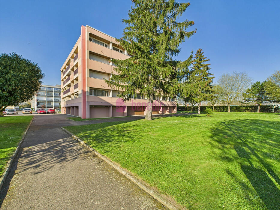 58133727m - Attribut alt par défaut.