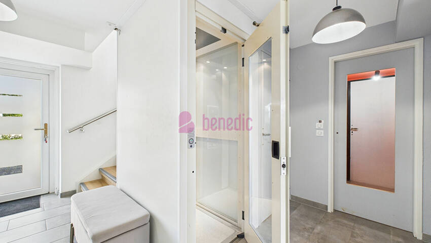 58037527m - Attribut alt par défaut.