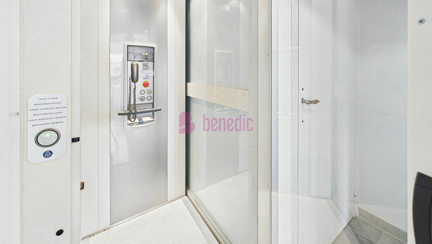 58037527n - Attribut alt par défaut.