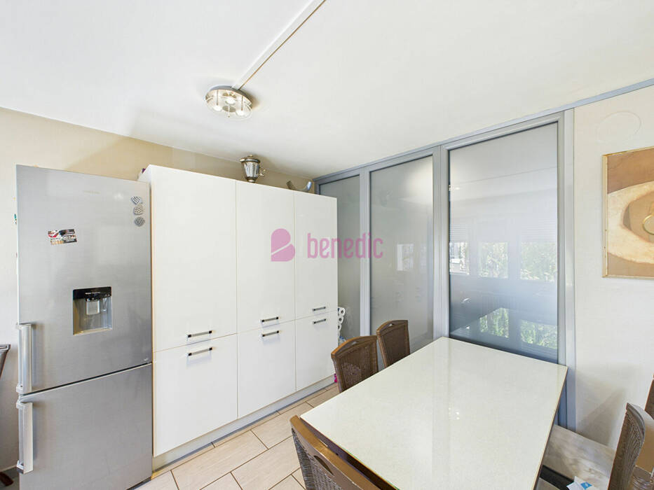 58293334e - Attribut alt par défaut.