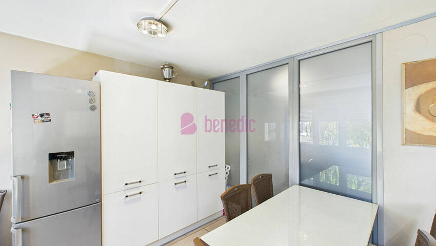 58293334e - Attribut alt par défaut.