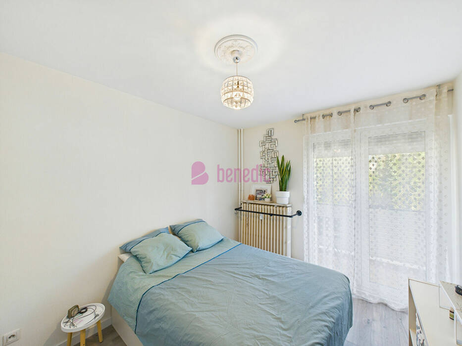 58293334g - Attribut alt par défaut.