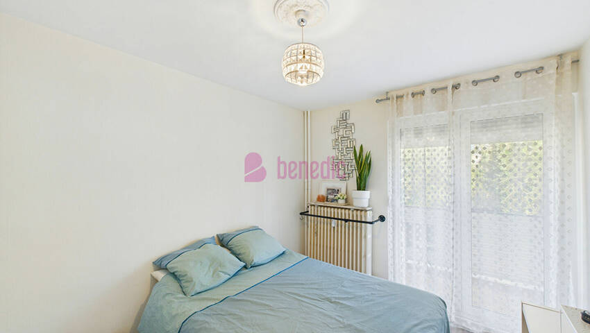 58293334g - Attribut alt par défaut.