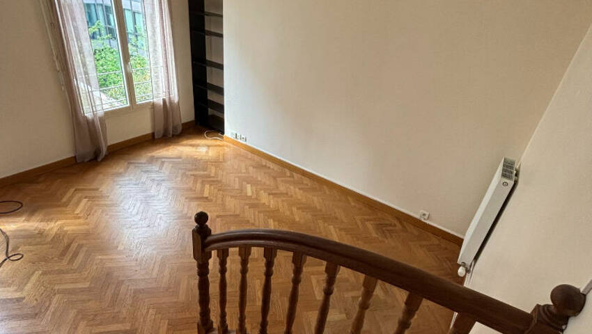 58301843b - Attribut alt par défaut.