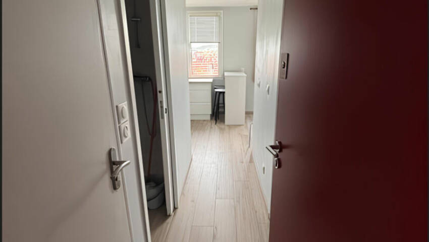 58301422c - Attribut alt par défaut.