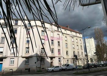 58325713a - Attribut alt par défaut.