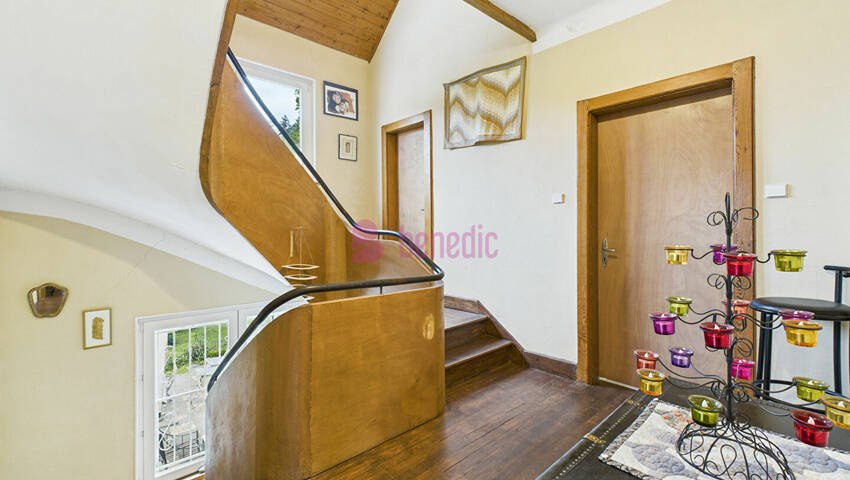 57915499l - Attribut alt par défaut.